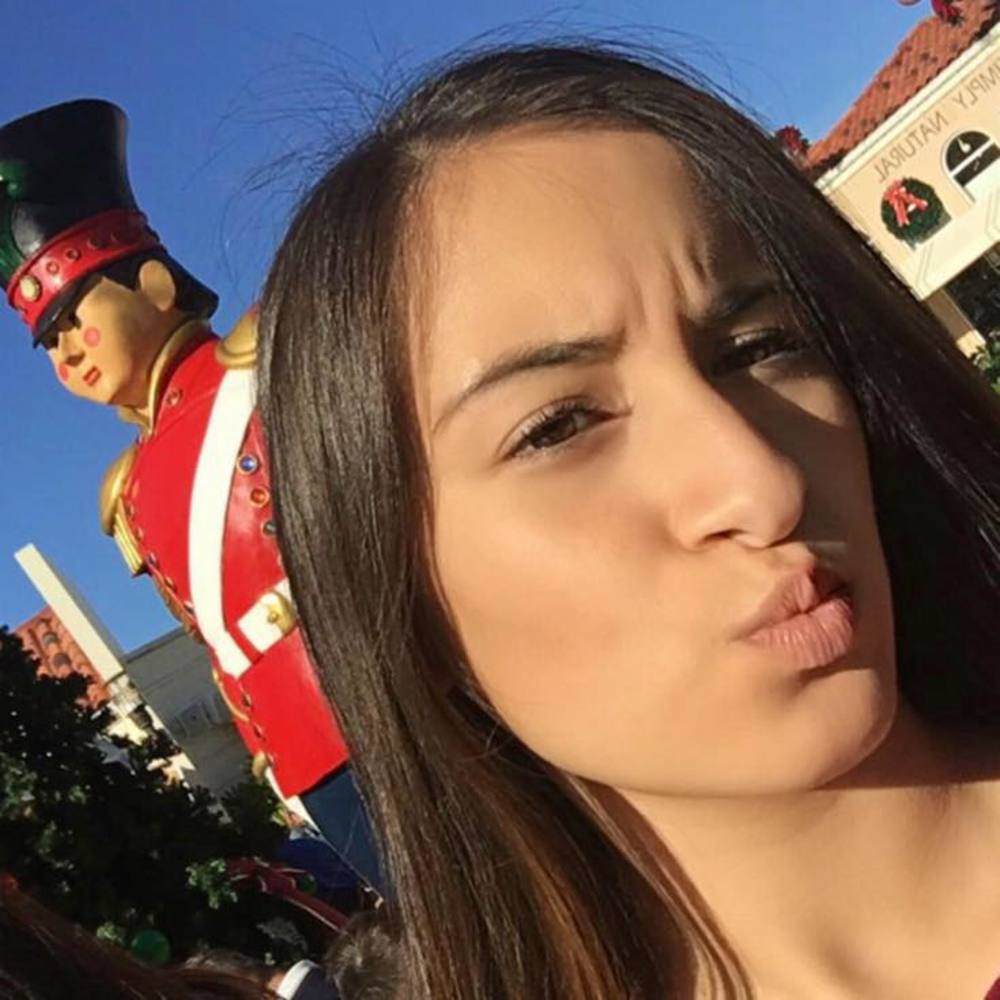 Meet your Posher, Angelina